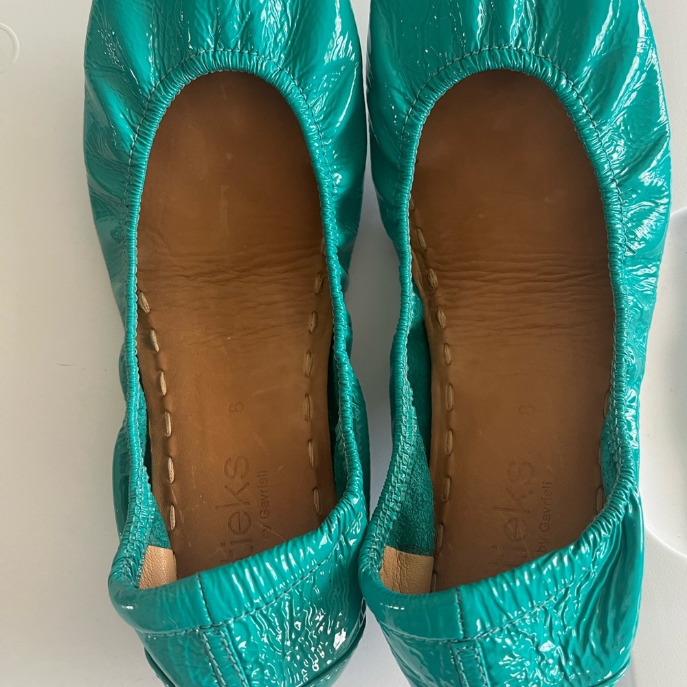 Tieks teal patent size 8